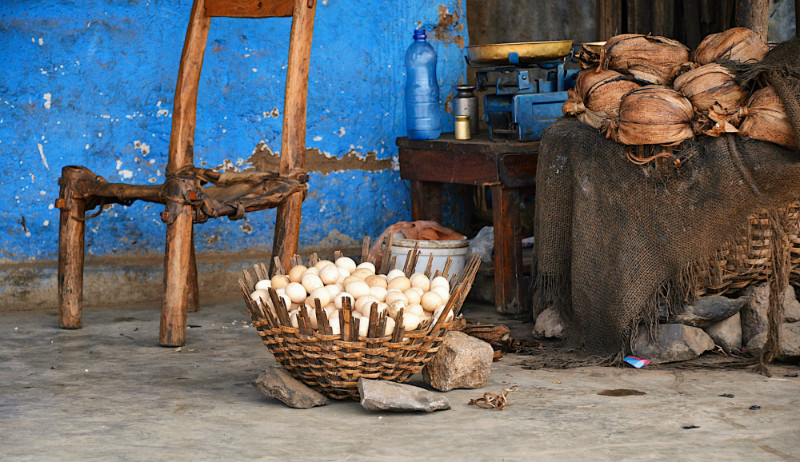 Eggs for sale in Ethiopia, image by Rod Warrington https://www.flickr.com/photos/rod_waddington/